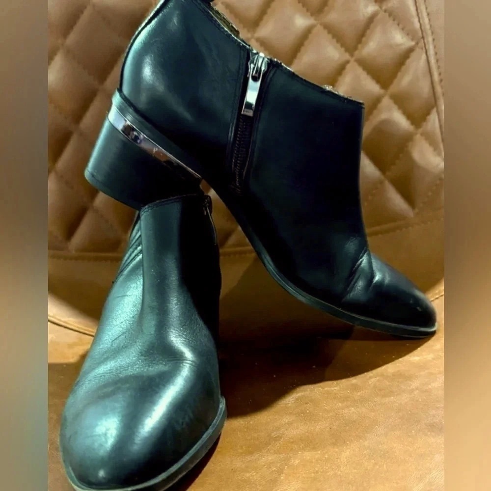 Franco Sarto leather Black Arden Booties ankle chelsea boots metal pointed US7